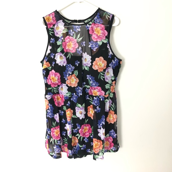 Torrid floral one piece swim suit with attached skirt peekaboo accents size 3r - Picture 1 of 9